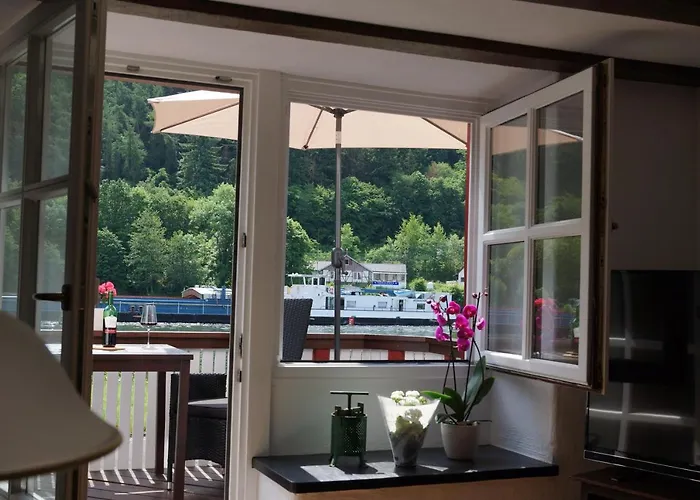 Altes Faehrhaus An Der Mosel Anno1633 公寓